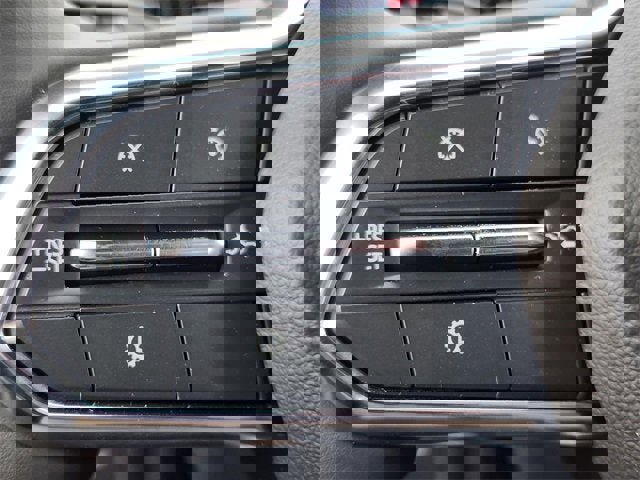 New 2025 Chevrolet Suburban Premier image 28