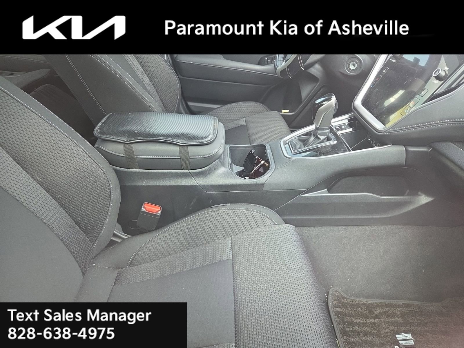 Used 2024 Subaru Outback Premium image 7