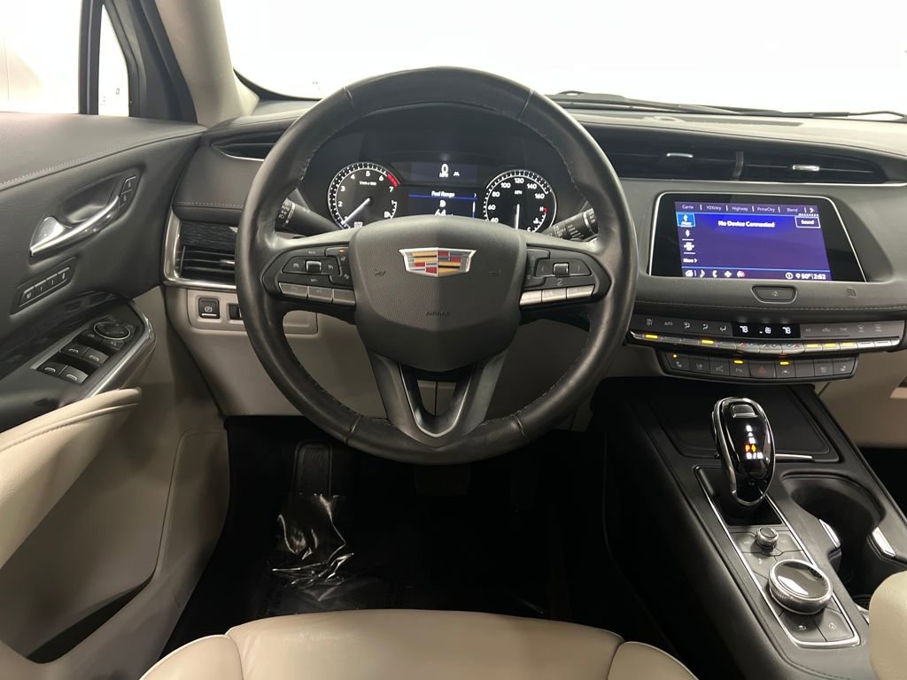 Used 2020 Cadillac XT4 Premium Luxury w/ Enhanced Visibility Package image 16