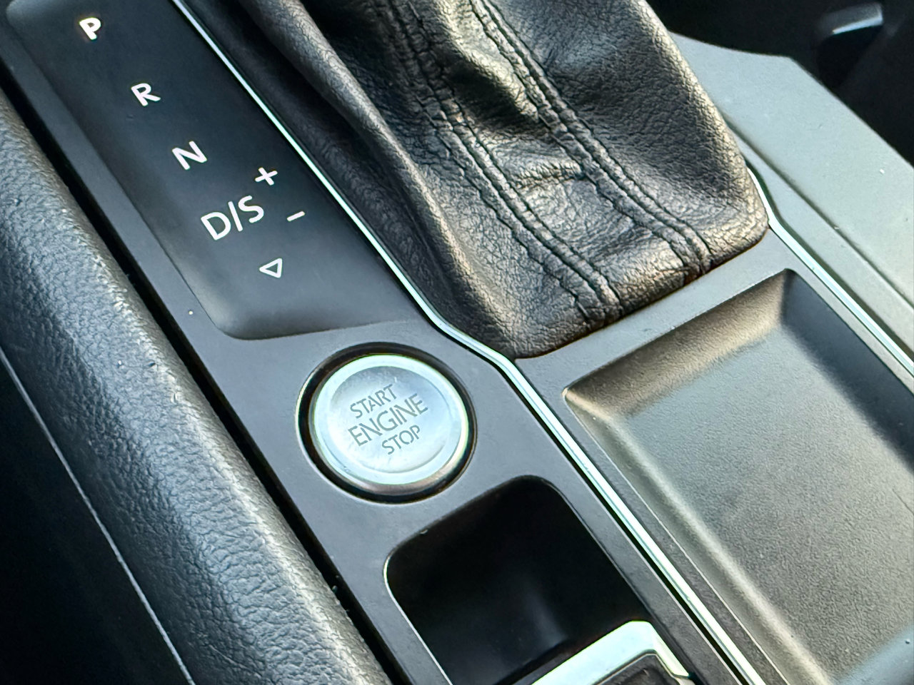 Used 2018 Volkswagen Atlas SE image 11