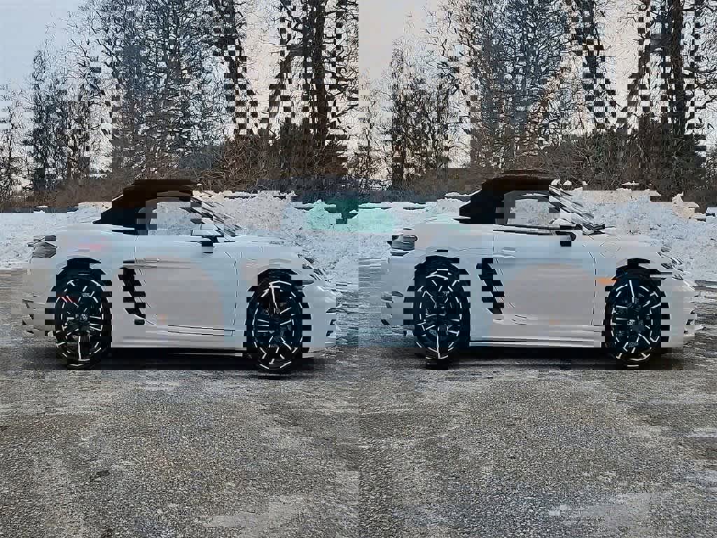 Certified 2024 Porsche 718 Boxster image 8