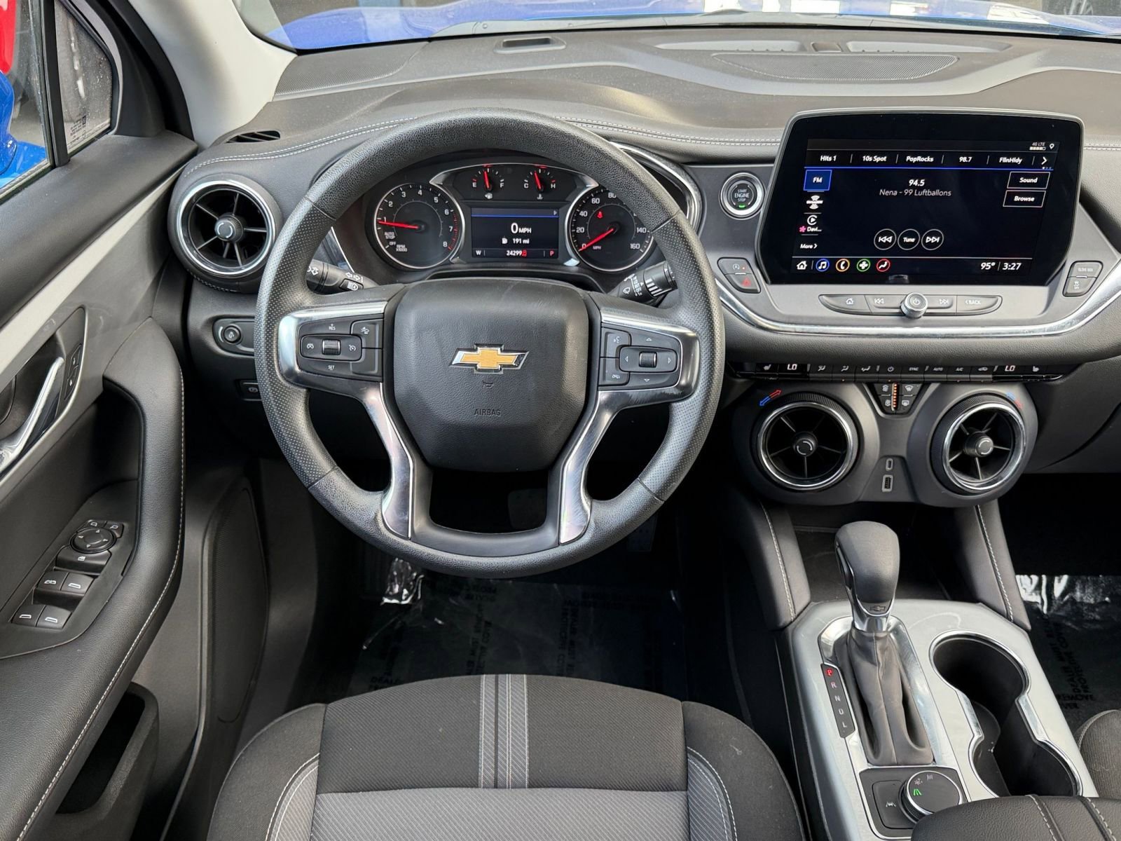 Used 2025 Chevrolet Blazer LT FWD image 35