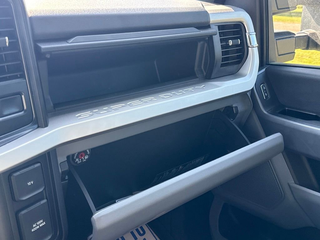 Used 2024 Ford F250 XLT w/ FX4 Off-Road Package image 34