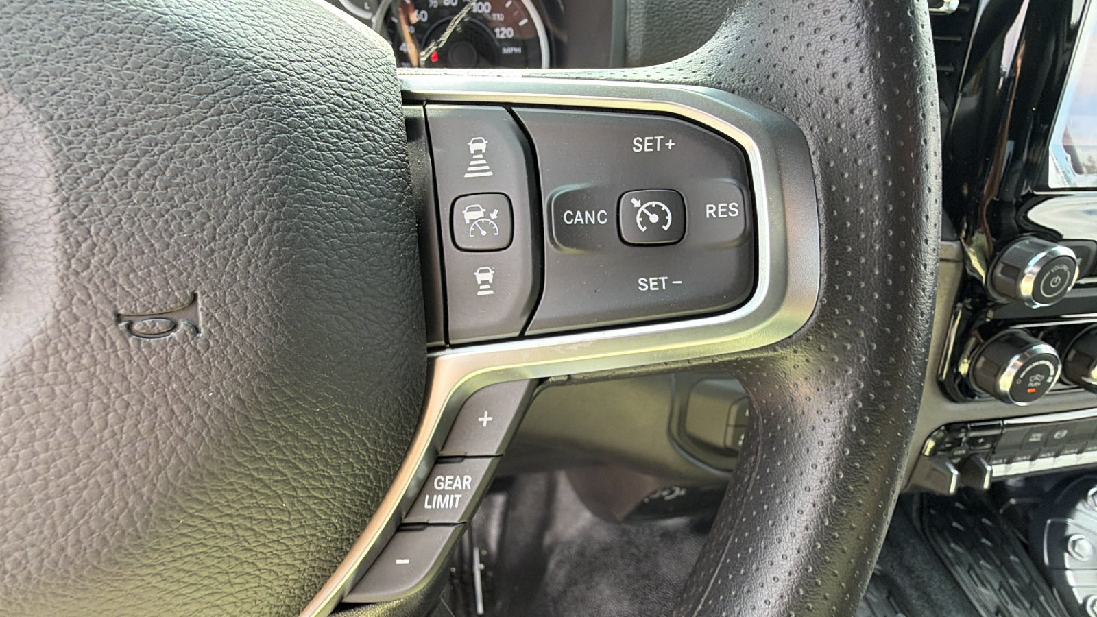 New 2026 RAM 5500 Tradesman AWD/4WD image 24