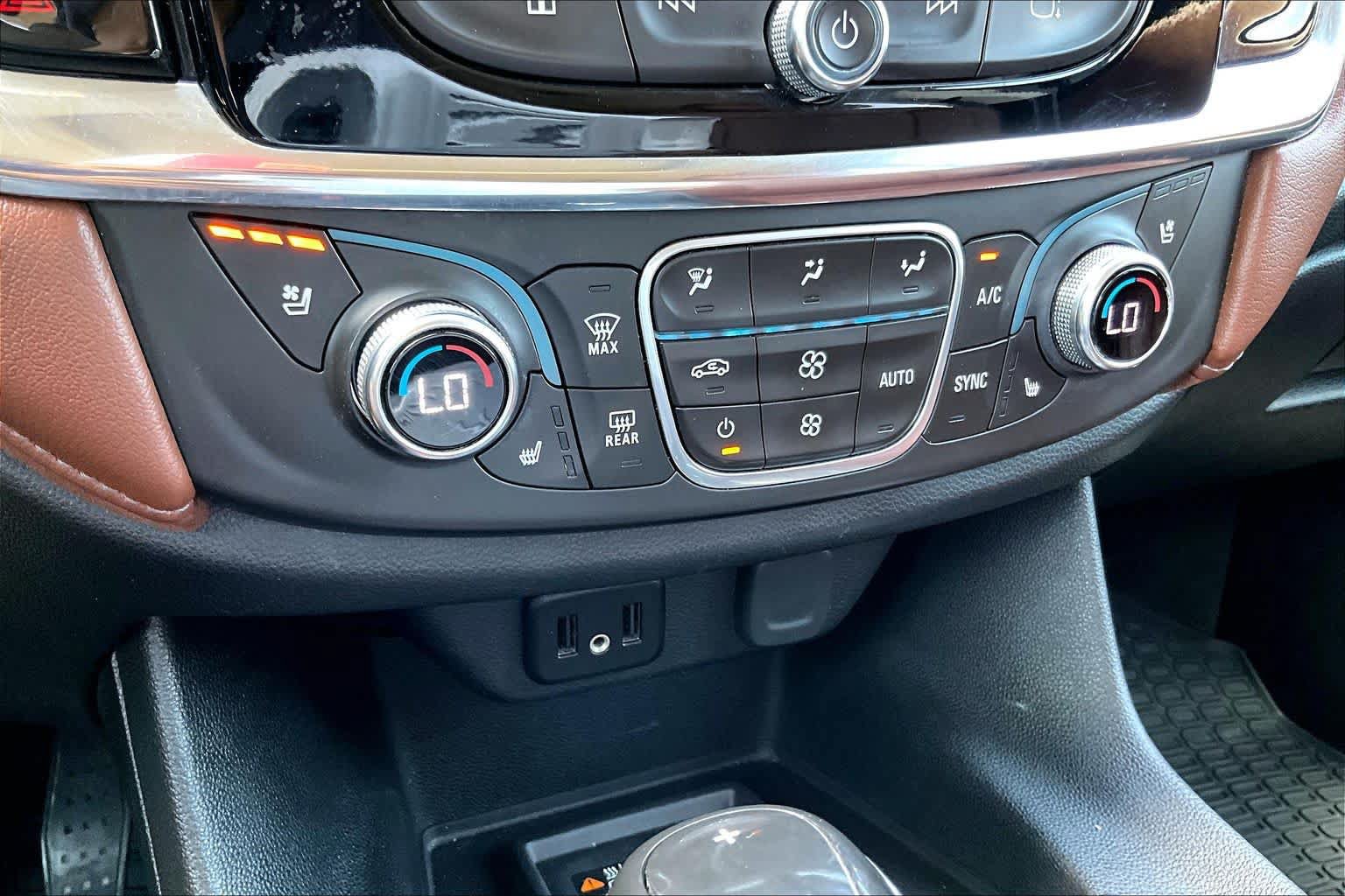 Used 2019 Chevrolet Traverse High Country AWD/4WD image 28