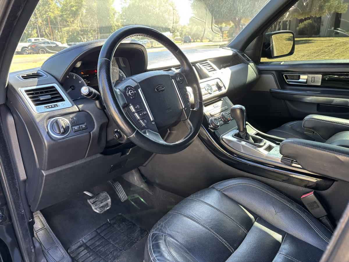 Used 2013 Land Rover Range Rover Sport HSE LUX image 27