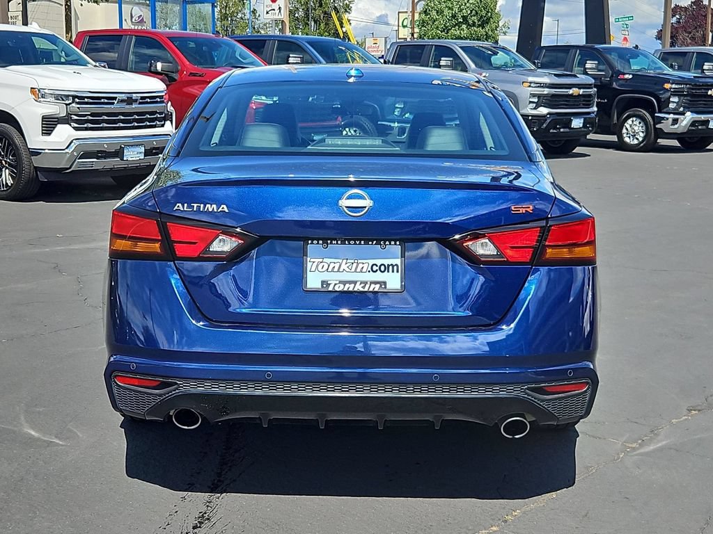 Used 2024 Nissan Altima 2.5 SR FWD image 5