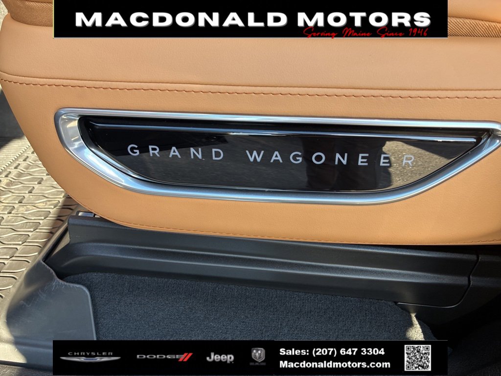 Used 2024 Jeep Grand Wagoneer Series III w/ HD Trailer Tow Package image 20