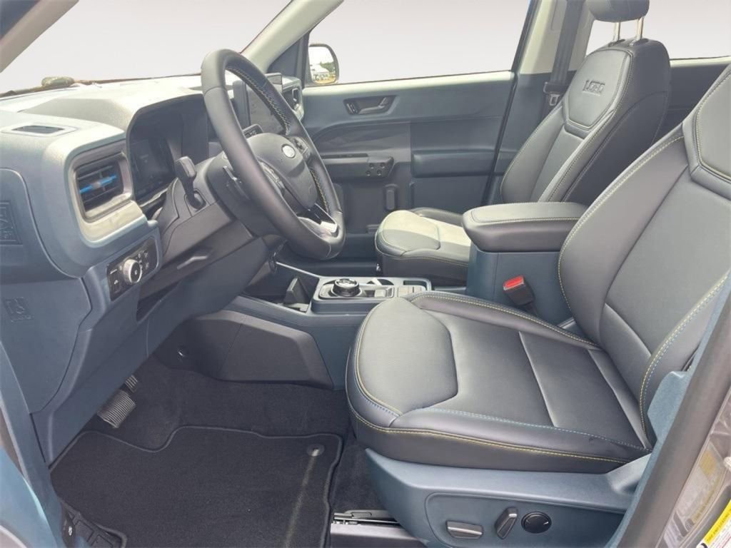 New 2025 Ford Maverick Lobo image 10