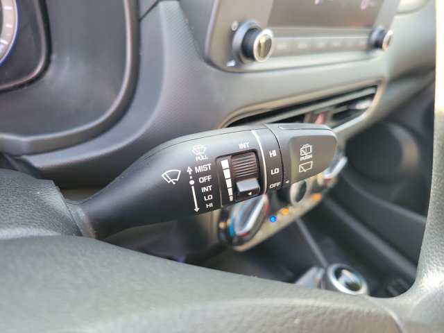 Used 2023 Hyundai Kona SE AWD/4WD image 26