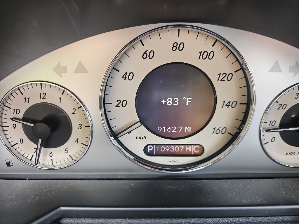 Used 2008 Mercedes-Benz E 550 Sedan image 15