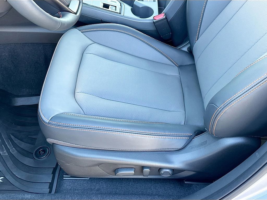 New 2026 Subaru Crosstrek 2.5i Limited w/ Crosstrek Mirror Package image 23