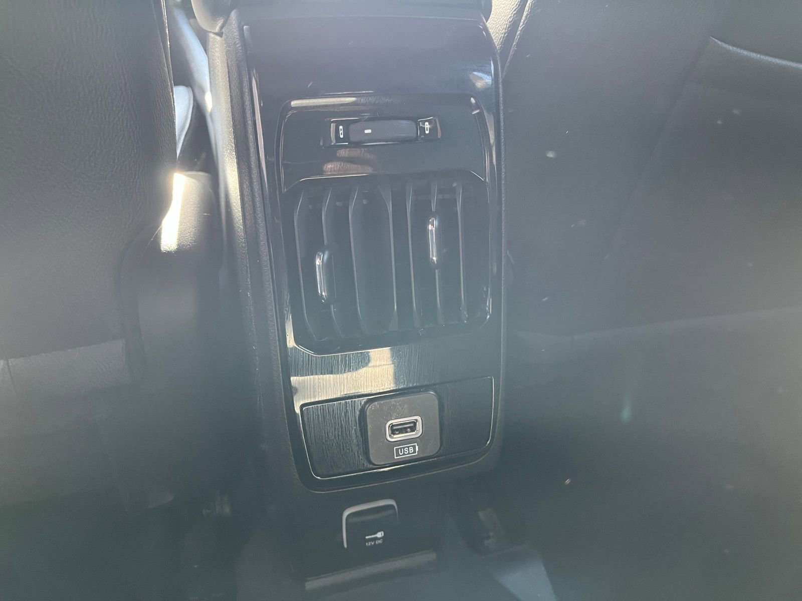 Used 2025 Jeep Compass Limited AWD/4WD image 23