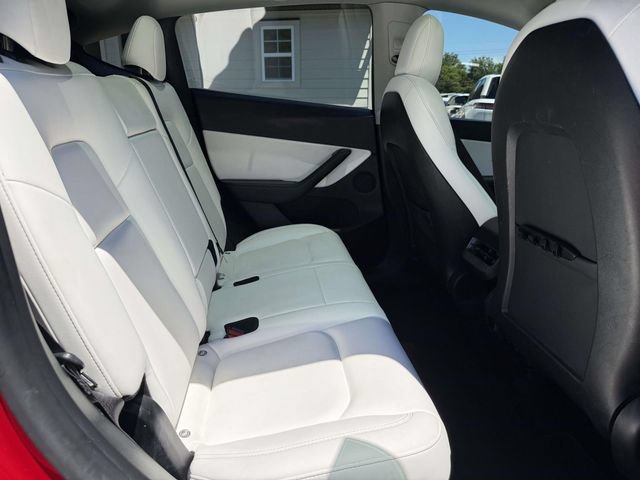 Used 2021 Tesla Model Y Long Range AWD/4WD image 13