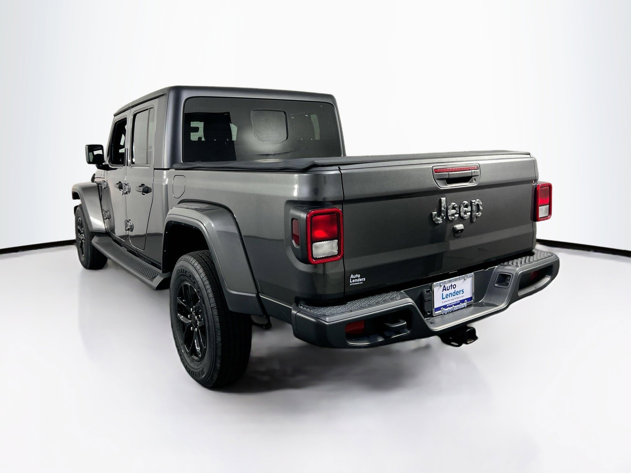 Used 2022 Jeep Gladiator Sport image 7