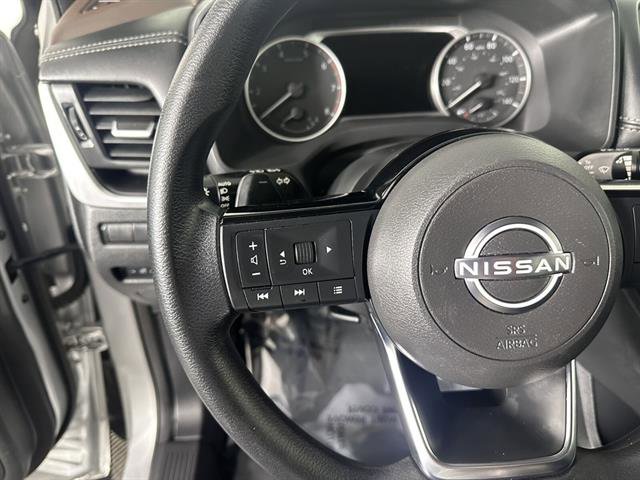 Used 2023 Nissan Rogue SV image 25