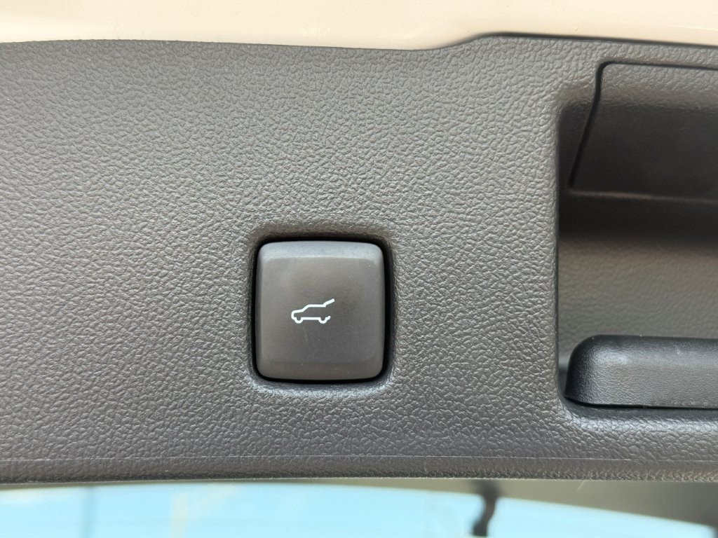 Used 2022 Ford Escape SEL AWD/4WD image 21