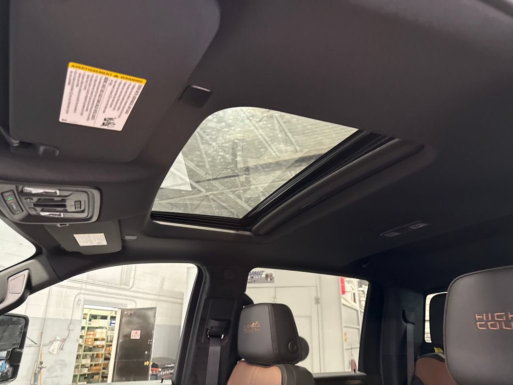 New 2026 Chevrolet Silverado 3500 High Country w/ High Country Premium Package AWD/4WD image 3