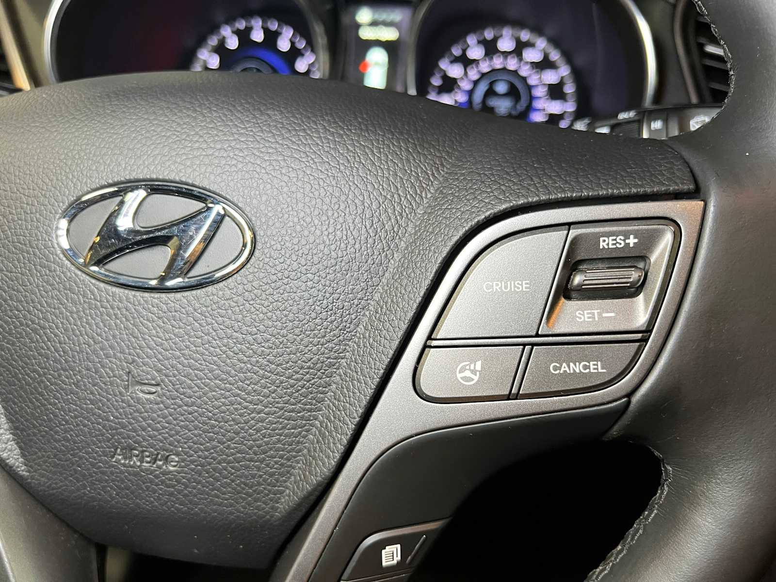 Used 2014 Hyundai Santa Fe Limited w/ Ultimate Package 07 image 30