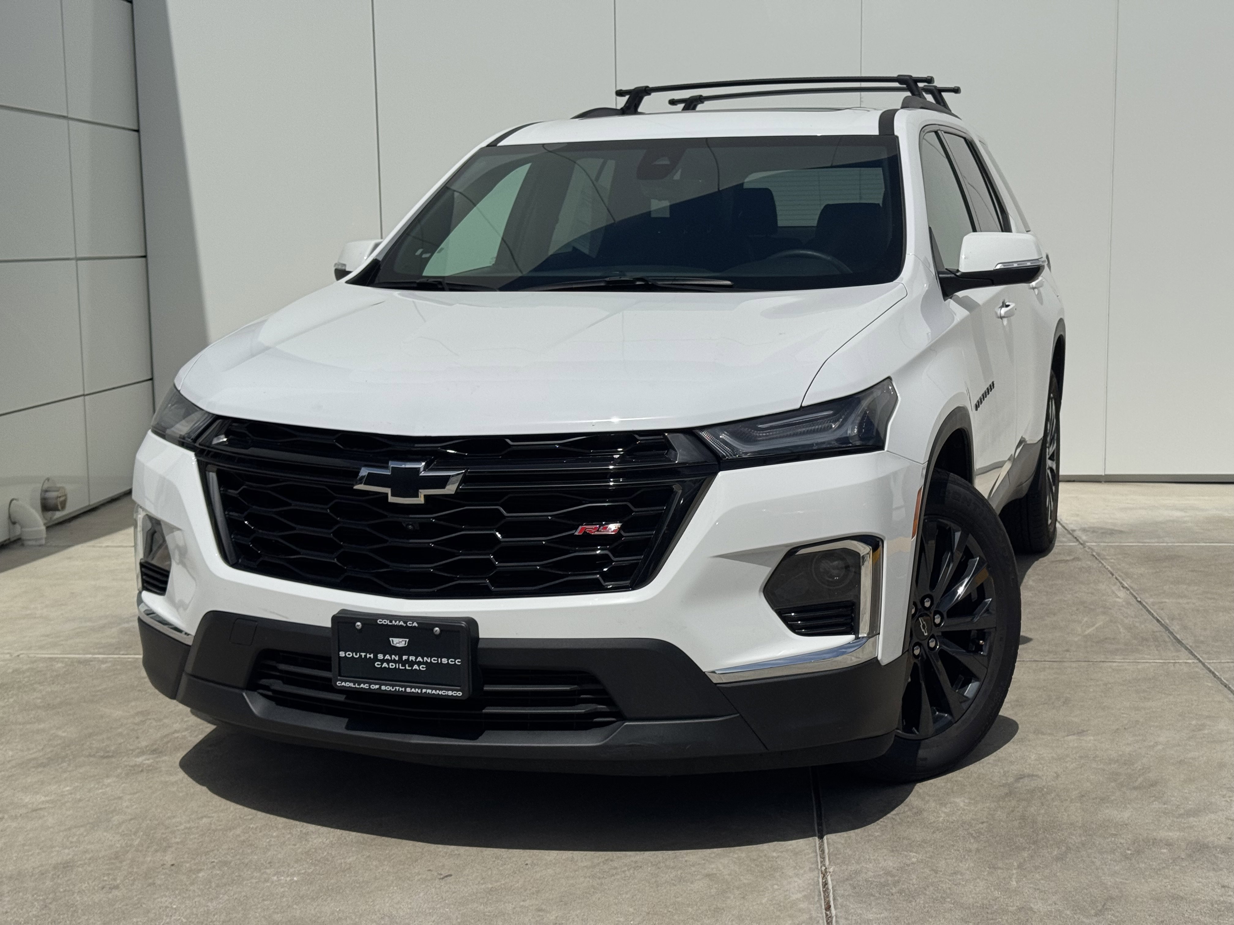 Used 2023 Chevrolet Traverse RS