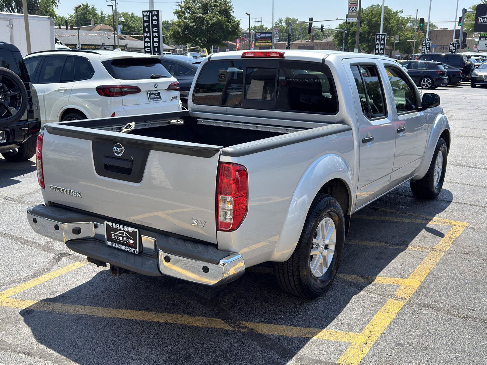 Used 2016 Nissan Frontier SV w/ SV Value Truck Package RWD image 12