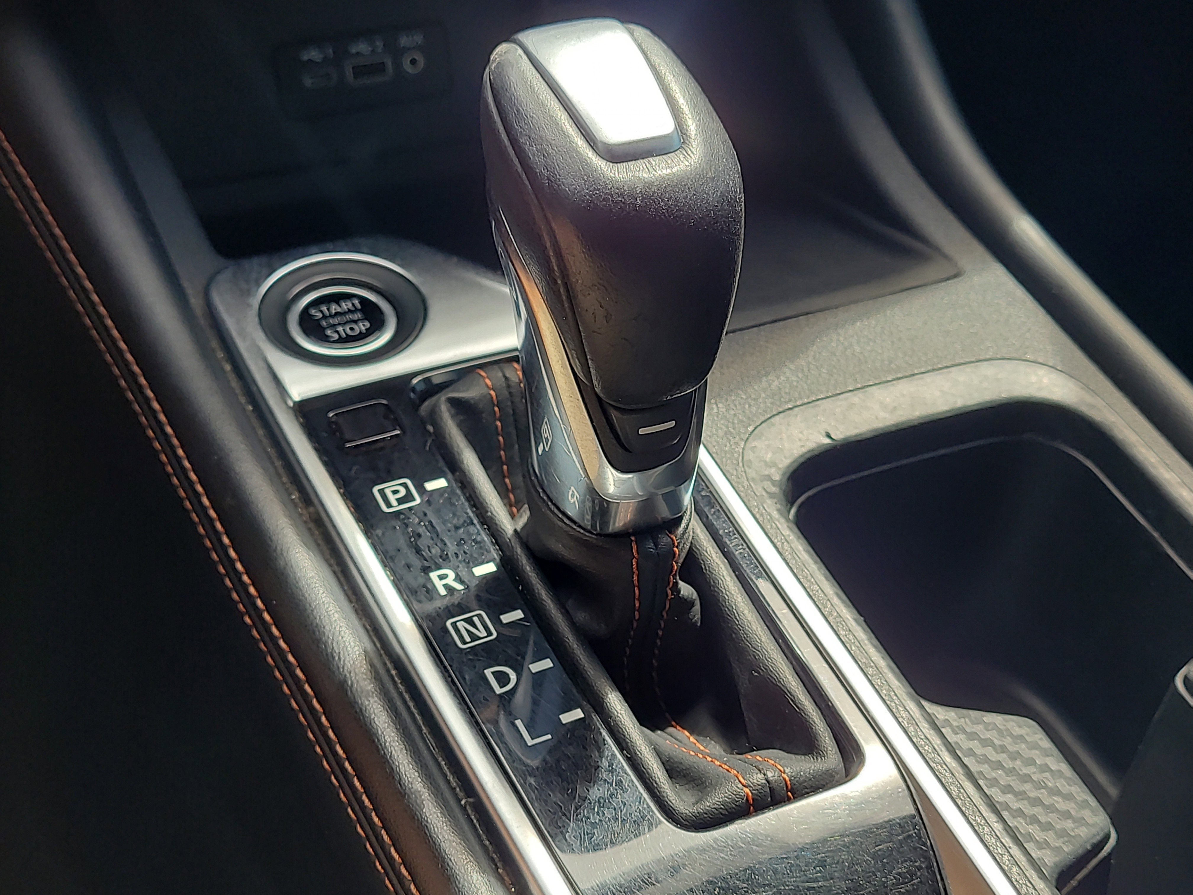 Used 2020 Nissan Sentra SR w/ Premium Package FWD image 27