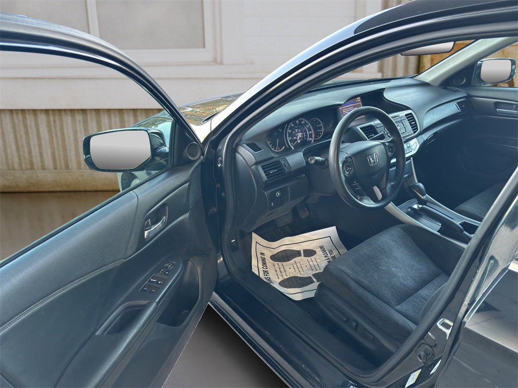 Used 2015 Honda Accord EX image 17