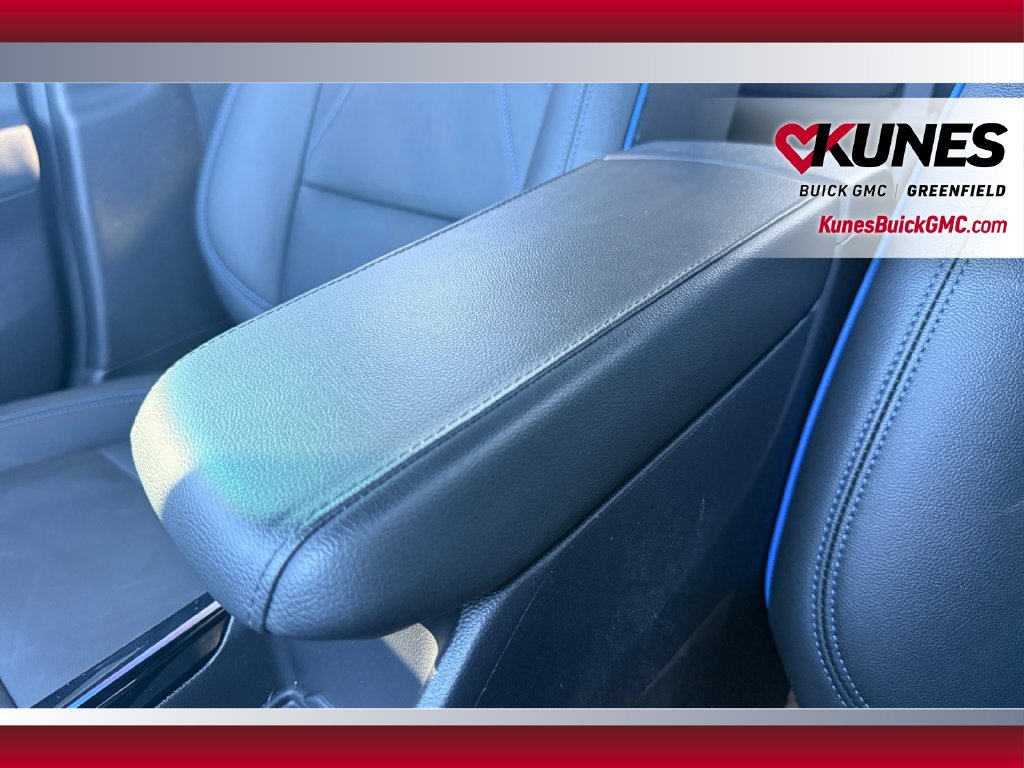 Used 2025 Buick Envista Sport Touring w/ Convenience I Package FWD image 29
