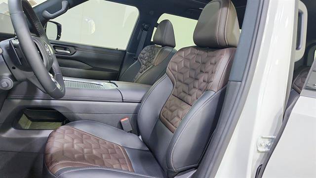 New 2026 Nissan Armada Platinum AWD/4WD image 11
