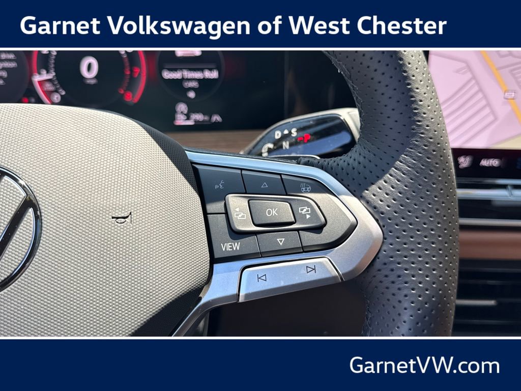 New 2026 Volkswagen Tiguan SEL R-Line AWD/4WD image 35