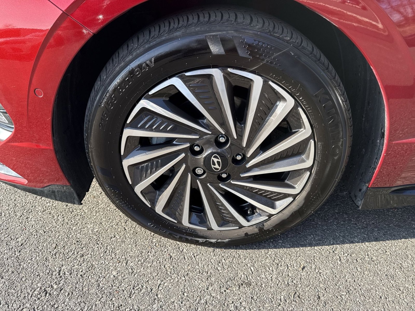 Certified 2025 Hyundai Sonata Limited image 12