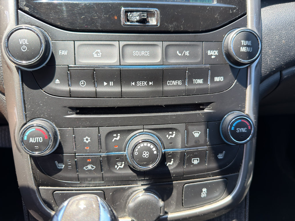 Used 2015 Chevrolet Malibu LT w/ Leather Package FWD image 32