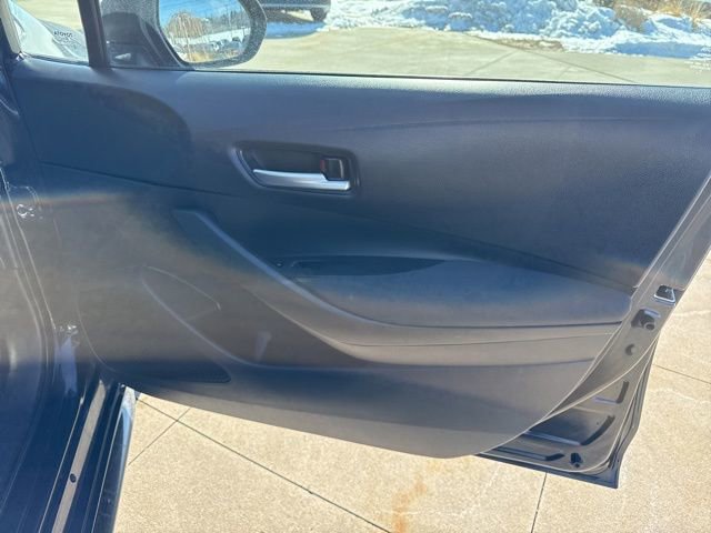 Used 2021 Toyota Corolla LE image 29