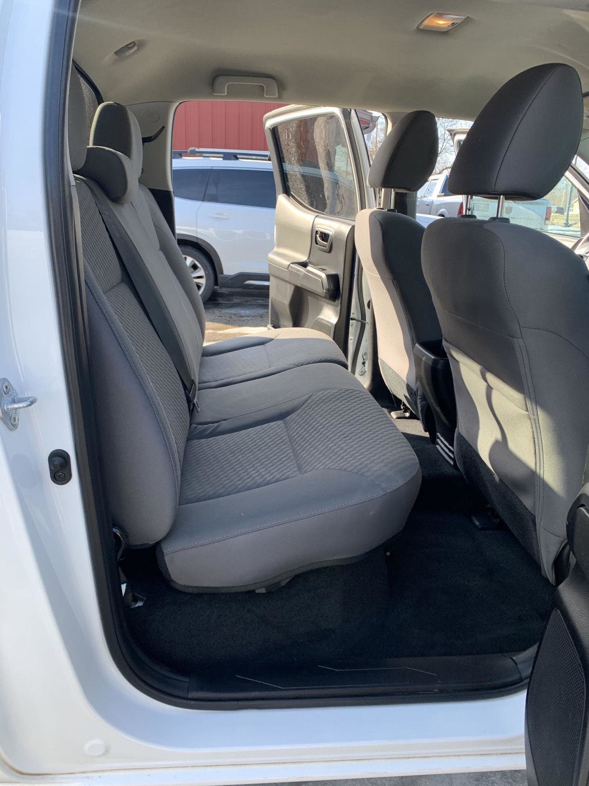 Used 2022 Toyota Tacoma SR image 21