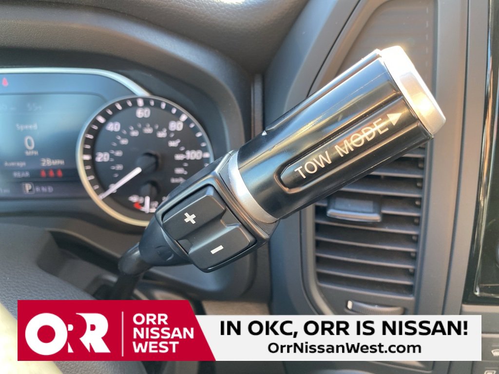 Used 2024 Nissan Titan SV w/ SV Convenience Package image 31