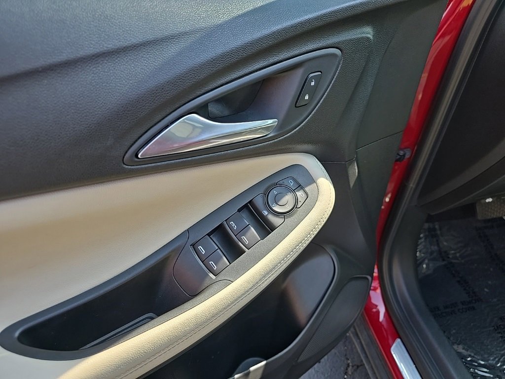 Used 2020 Buick Encore GX Preferred image 17