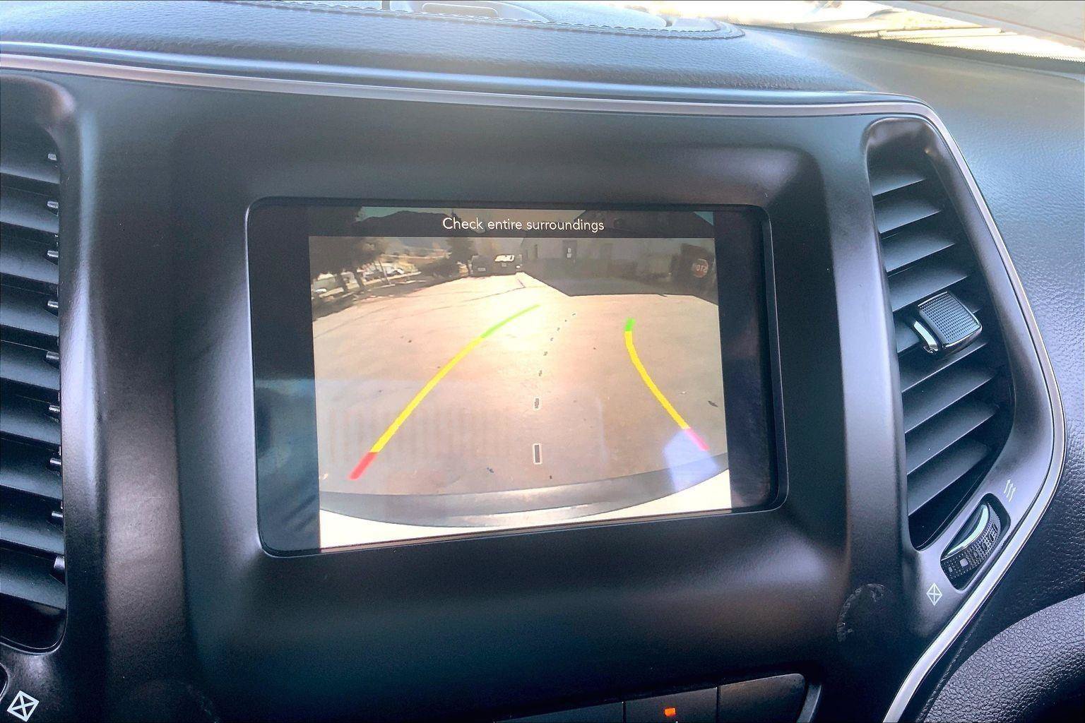 Certified 2021 Jeep Cherokee Latitude Plus AWD/4WD image 21