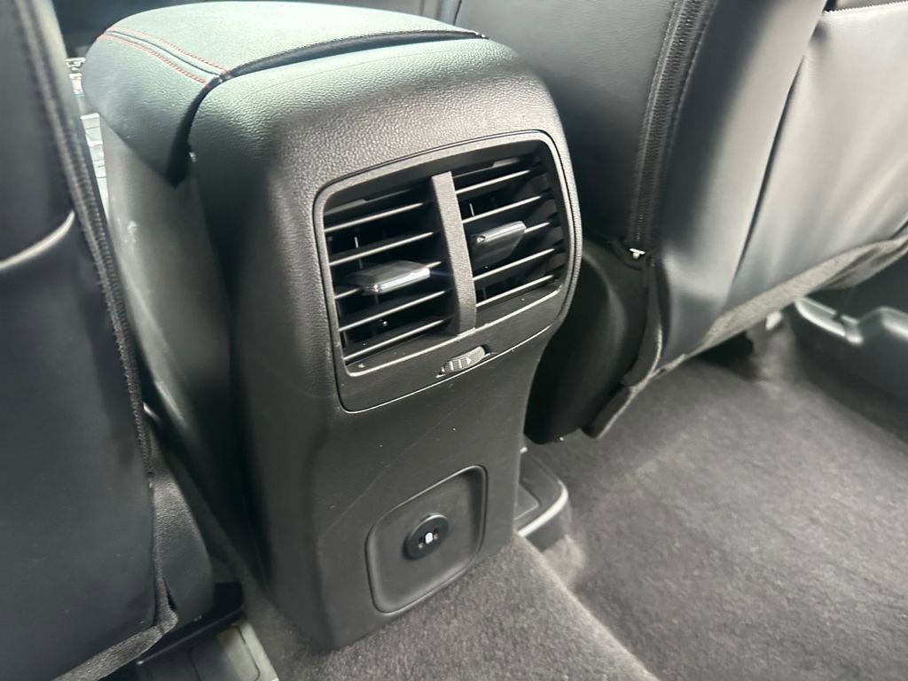 Used 2025 Ford Escape ST-Line image 28