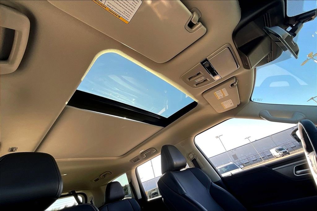 Certified 2025 INFINITI QX80 Pure image 22