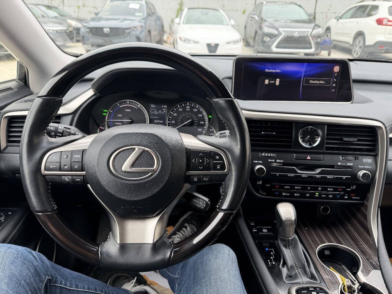 Used 2018 Lexus RX 450hL Luxury w/ Accessory Package AWD/4WD image 15