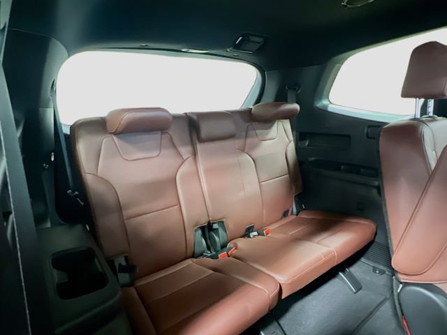 Certified 2023 Kia Telluride EX w/ EX Captain's Chair Package FWD image 28