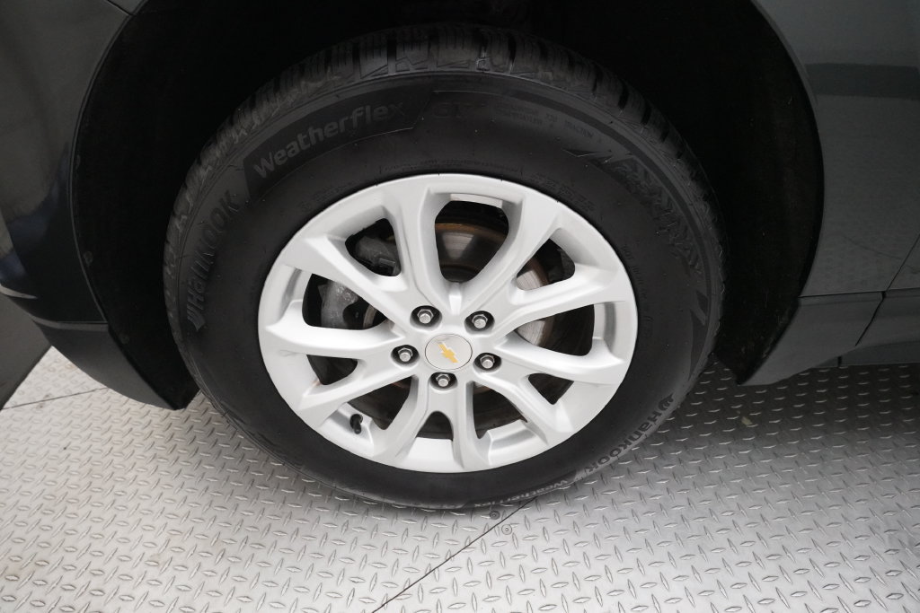 Used 2018 Chevrolet Equinox LS AWD/4WD image 23