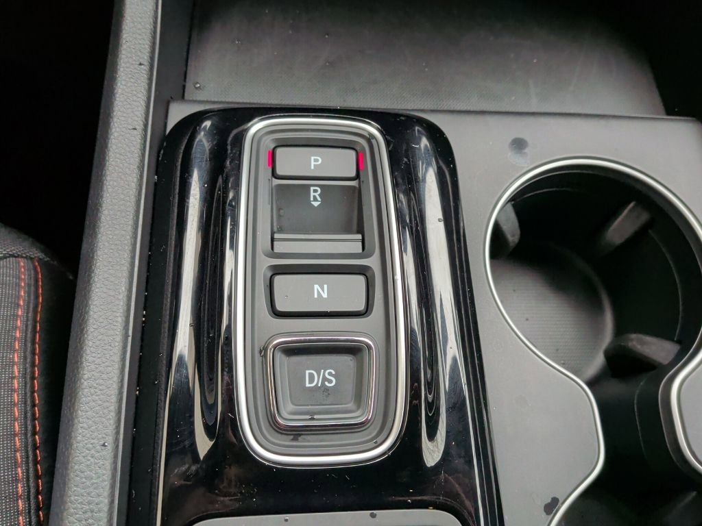 Certified 2025 Honda Pilot Sport image 18