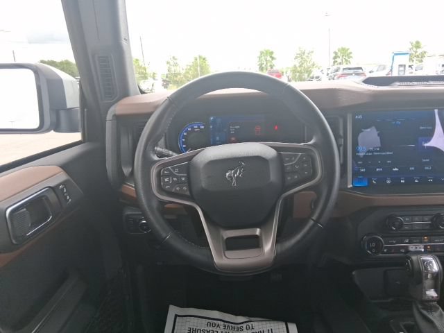 Used 2024 Ford Bronco Outer Banks w/ Sasquatch Package AWD/4WD image 9