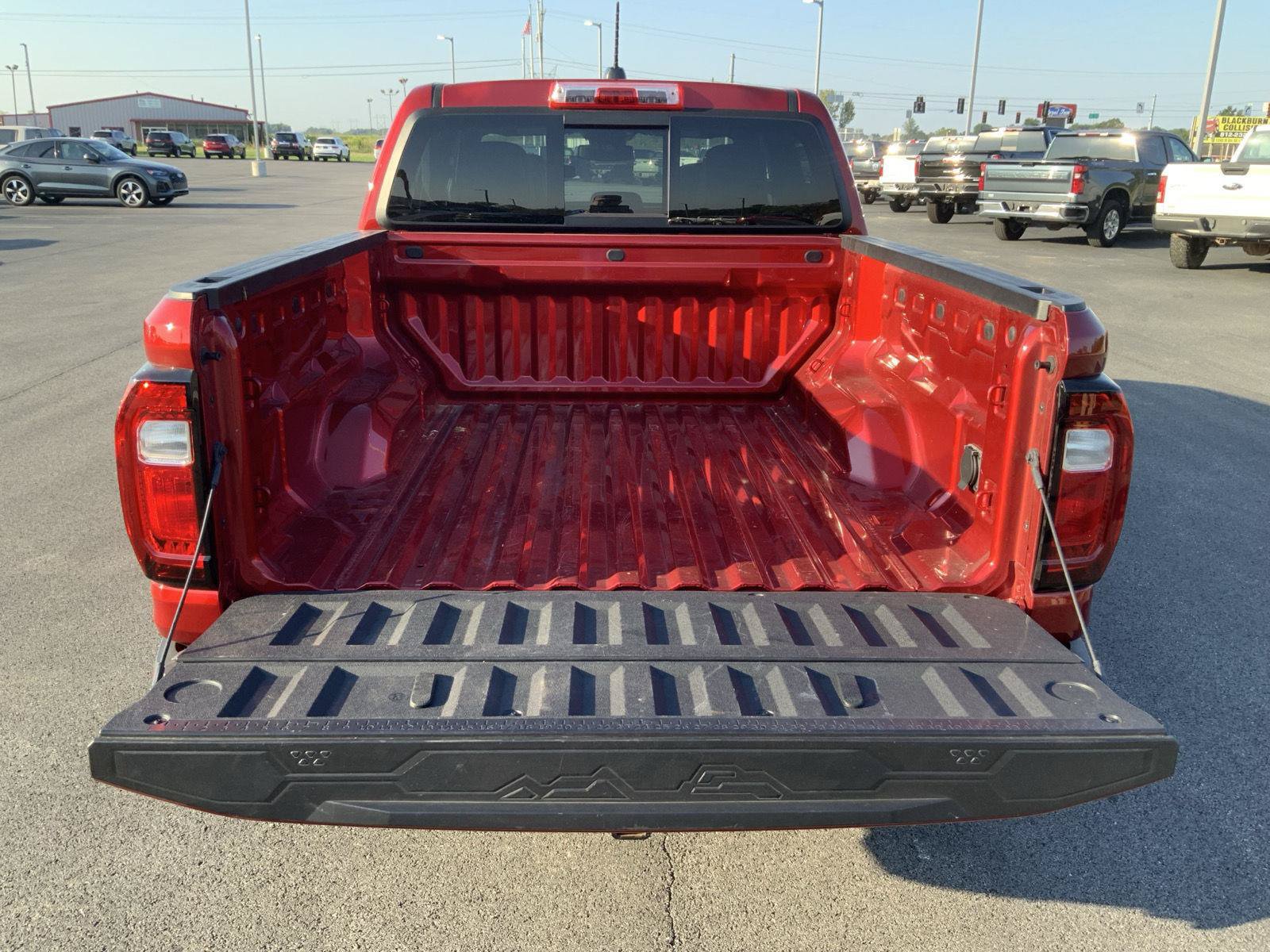 Used 2024 GMC Canyon AT4 w/ Canyon Safety Plus Package AWD/4WD image 13