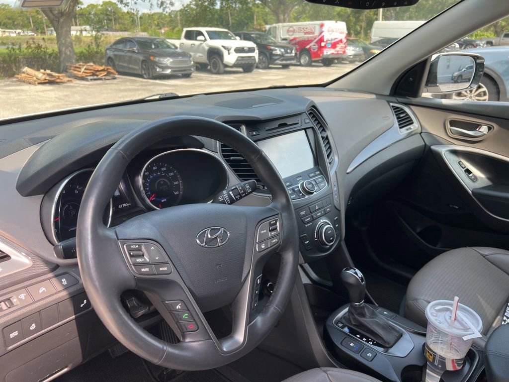 Used 2015 Hyundai Santa Fe Sport 2.0T w/ Option Group 05 FWD image 9