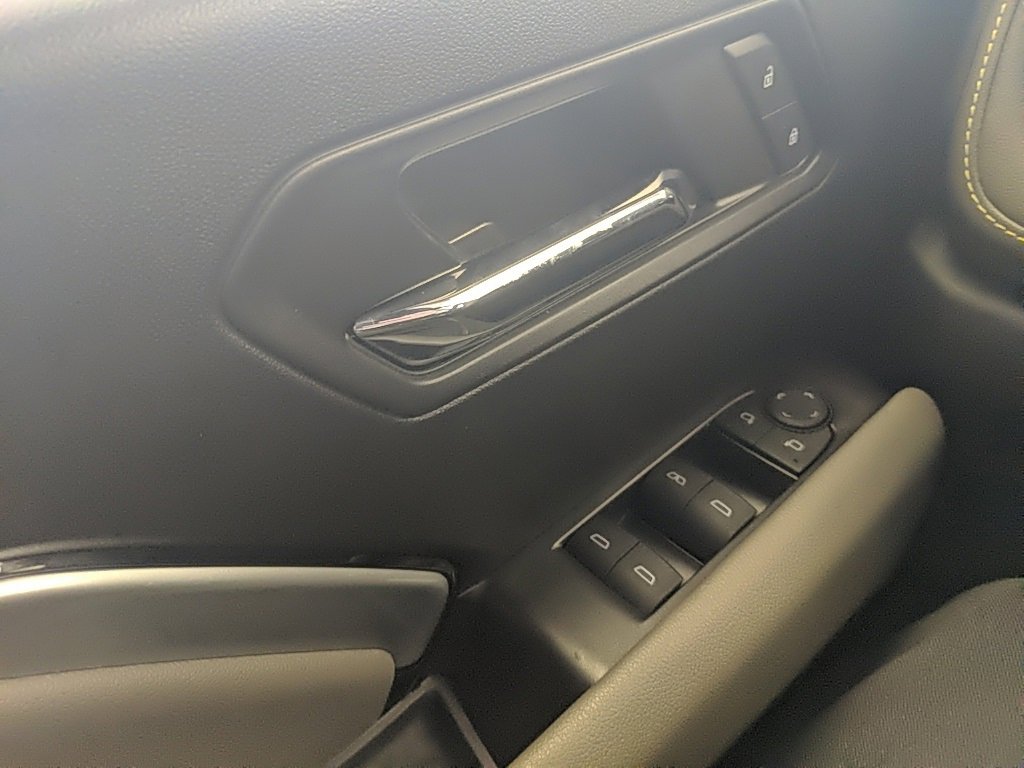 Used 2024 Chevrolet Colorado ZR2 w/ Safety Package image 27