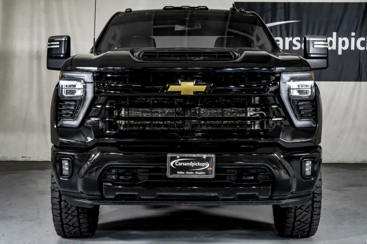 Used 2024 Chevrolet Silverado 3500 LTZ w/ LTZ Convenience Package image 3