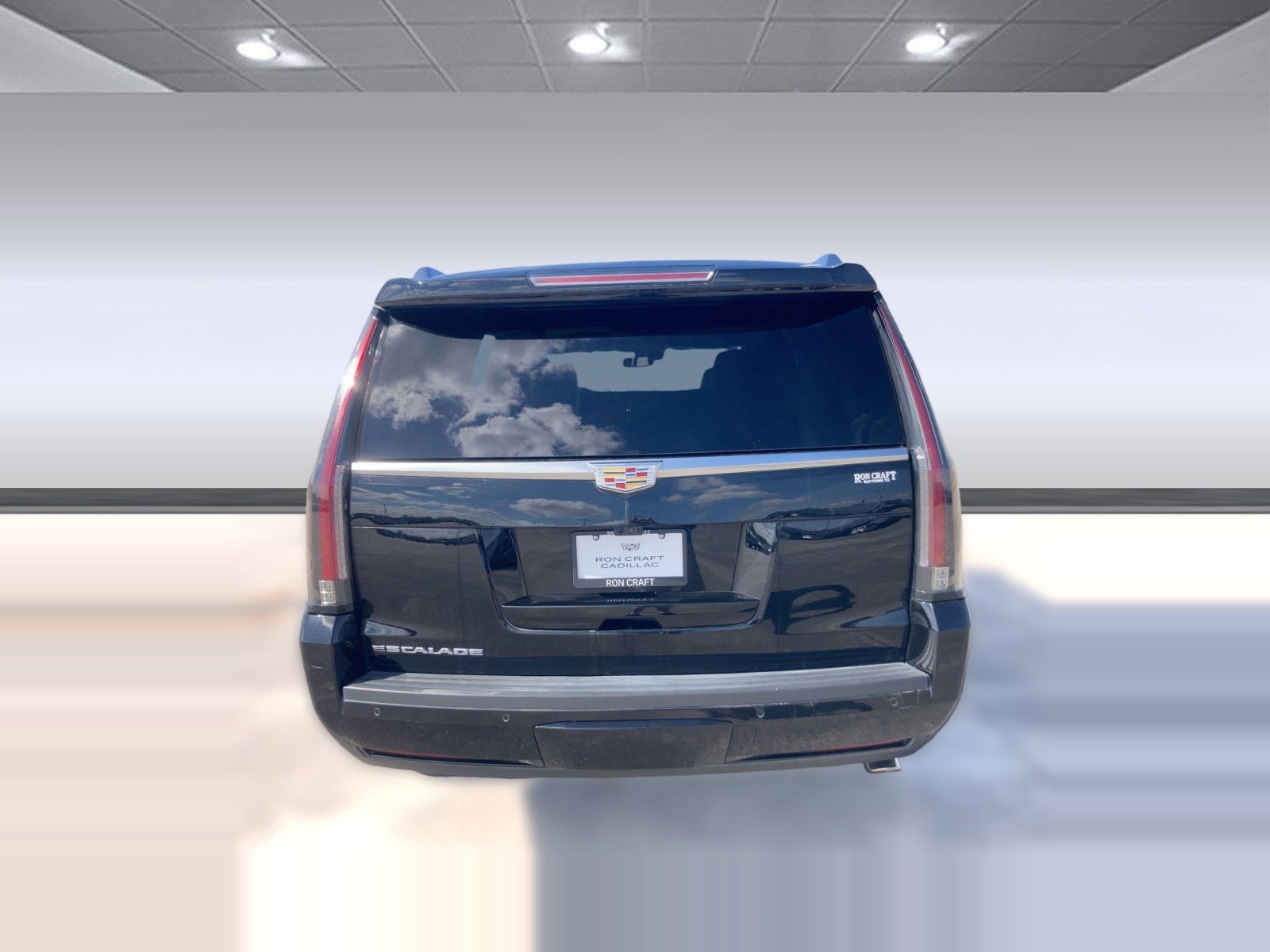 Used 2019 Cadillac Escalade Premium Luxury image 9