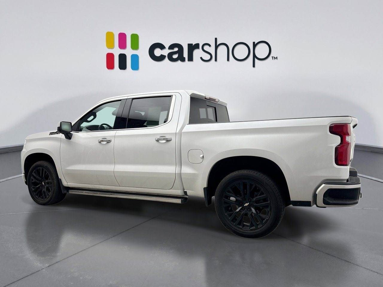 Used 2022 Chevrolet Silverado 1500 High Country w/ LPO, Dark Essentials Package AWD/4WD image 3